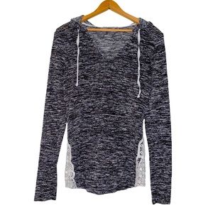Chance or Fate Long Sleeve Size Small Black White Hooded Lace Accent Top